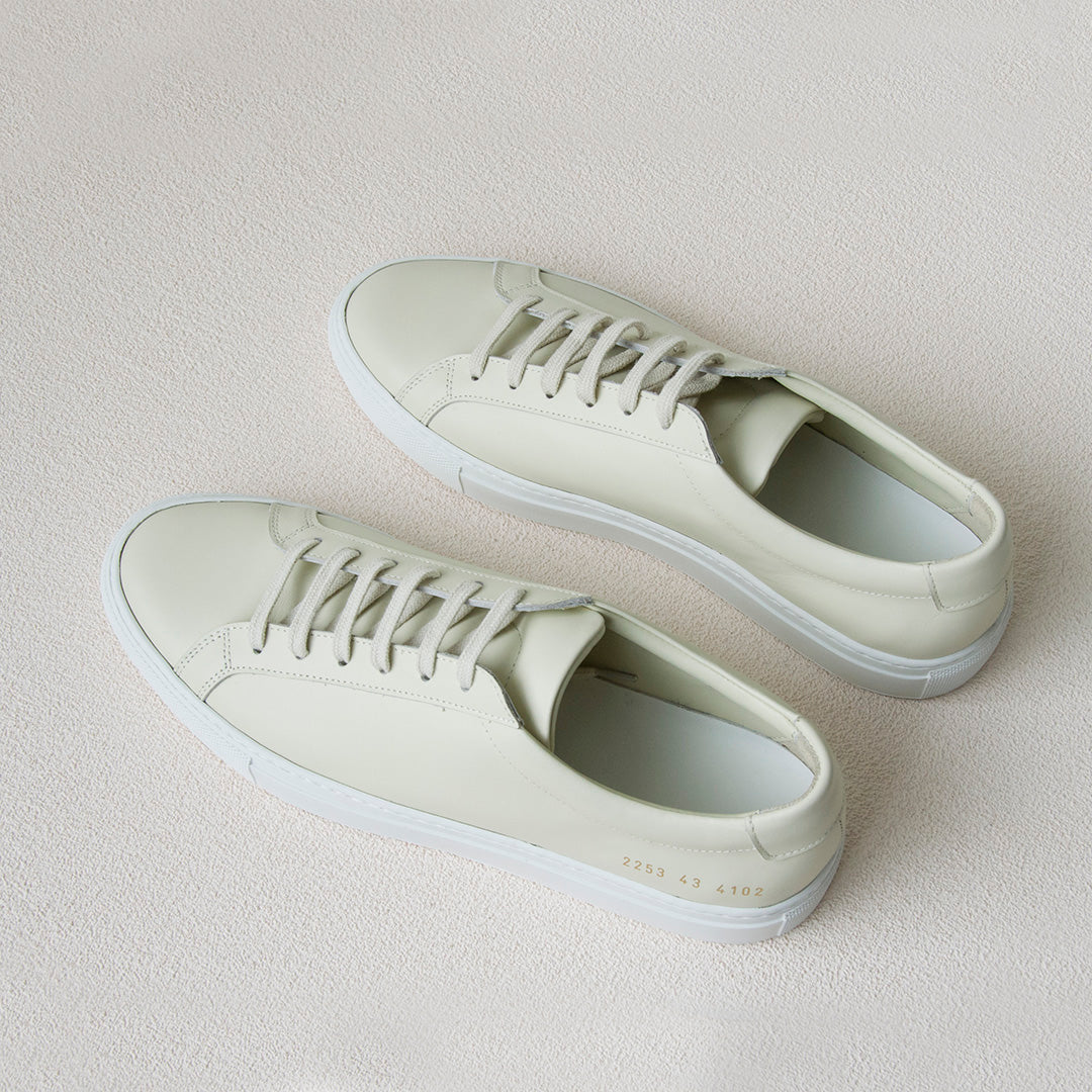 Minimalist Flat Lace-up Sneakers