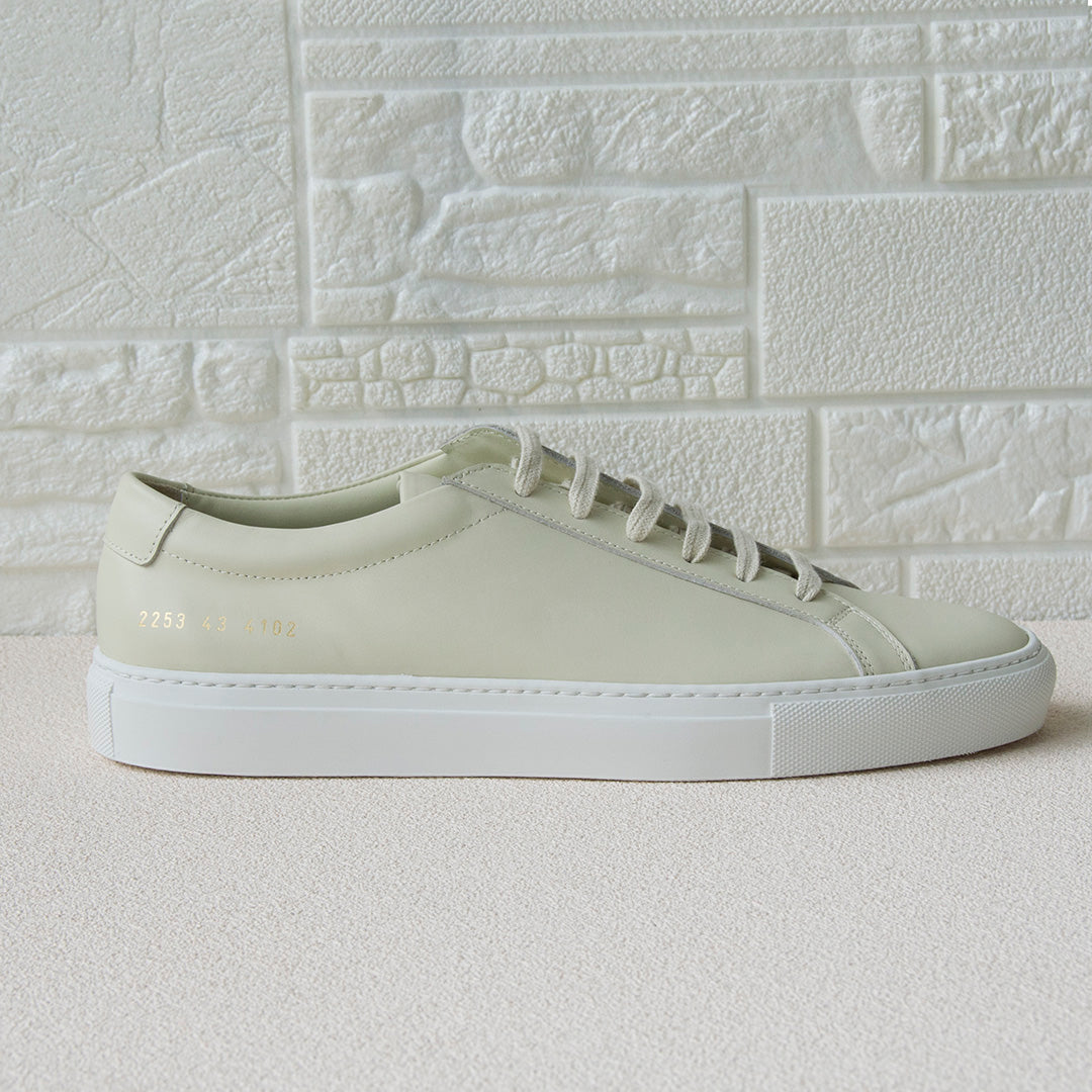 Minimalist Flat Lace-up Sneakers
