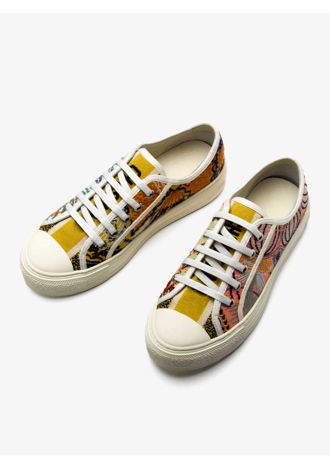 Floras Embroidery Pattern Flat Sneakers